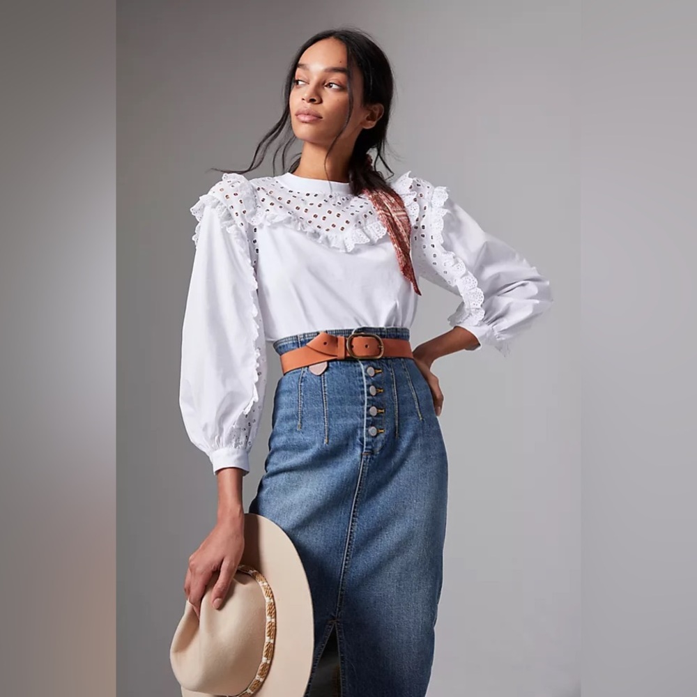NWT Anthropologie OTHILIA White Top